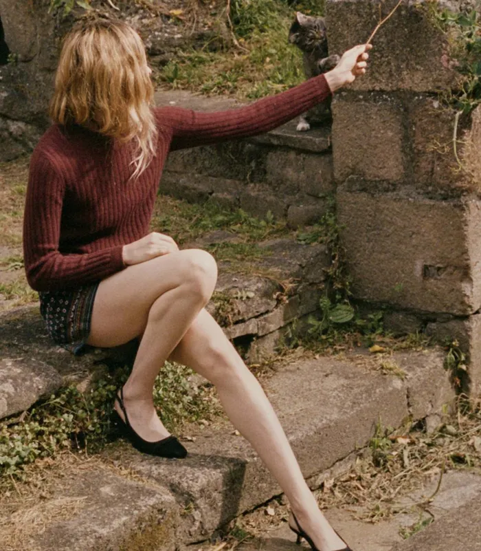 Women DEN Knitwear Hyeres Cashmere Sweater Dark Garnet Women DEN Knitwear Hyeres Cashmere Sweater Dark Garnet