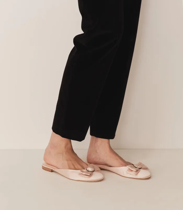 Women DEN Shoes Tilly Mule Peche Satin