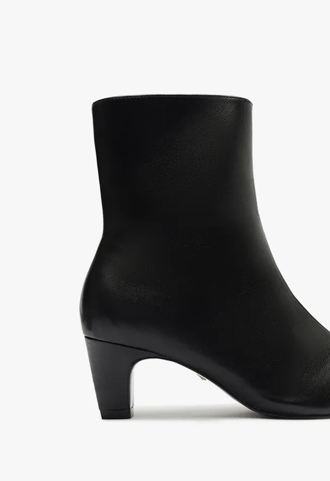 Women Dellia Bootie Black Schutz Shoes Booties
