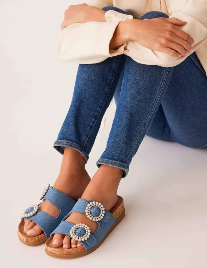 Women Happy Pink Raffia Anne Klein Sandals and Slides