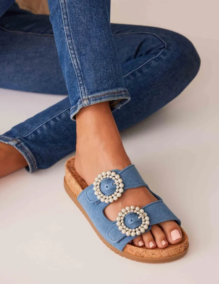 Women Happy Pink Raffia Anne Klein Sandals and Slides