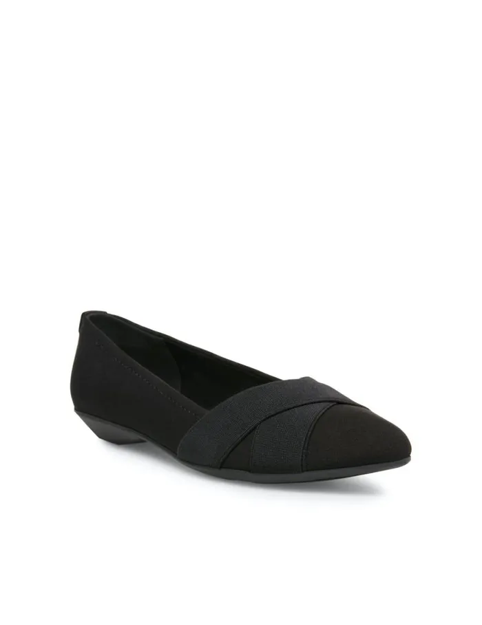Women Oalise Flat Black Fabric Anne Klein Flats and Loafers