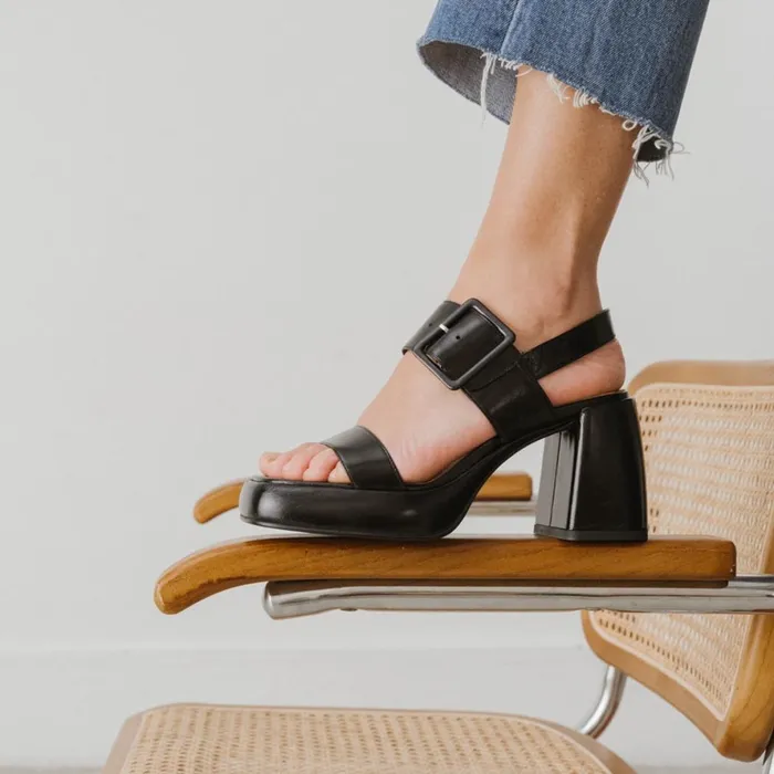 Women Sandals Jonak Square Toe Sandals With Buckles
