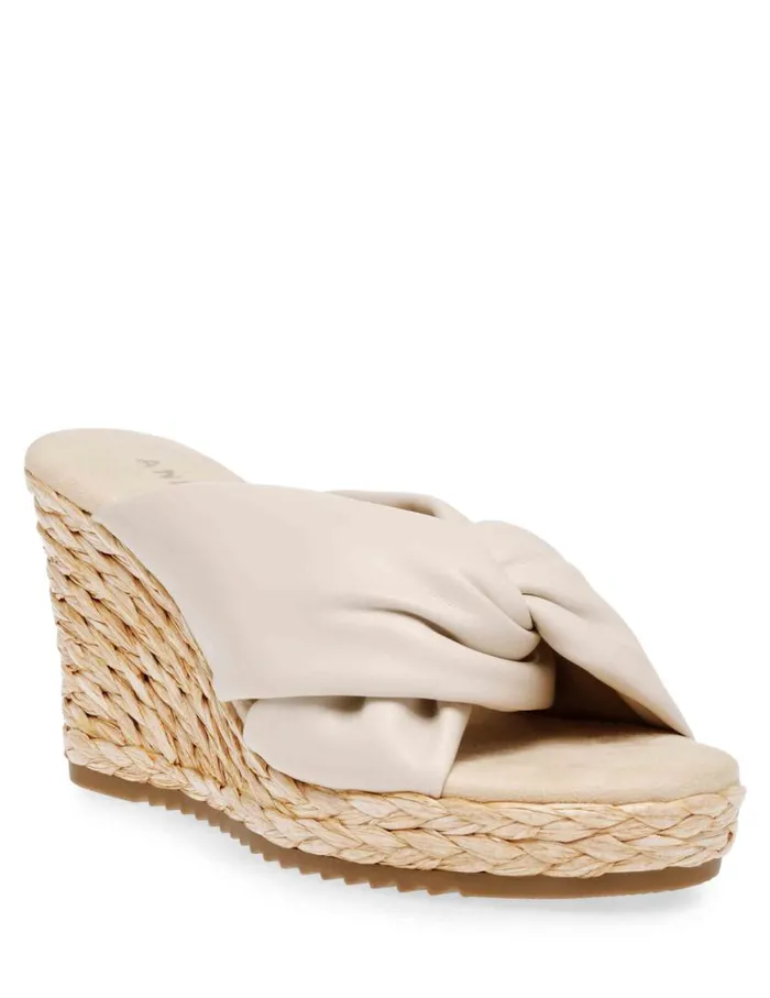 Women Winnie Wedge Pink Smooth Anne Klein Wedges