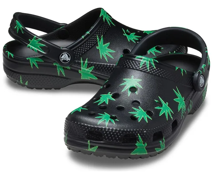 WomensMens Classic Hemp Leaf Clog Black Crocs Clogs